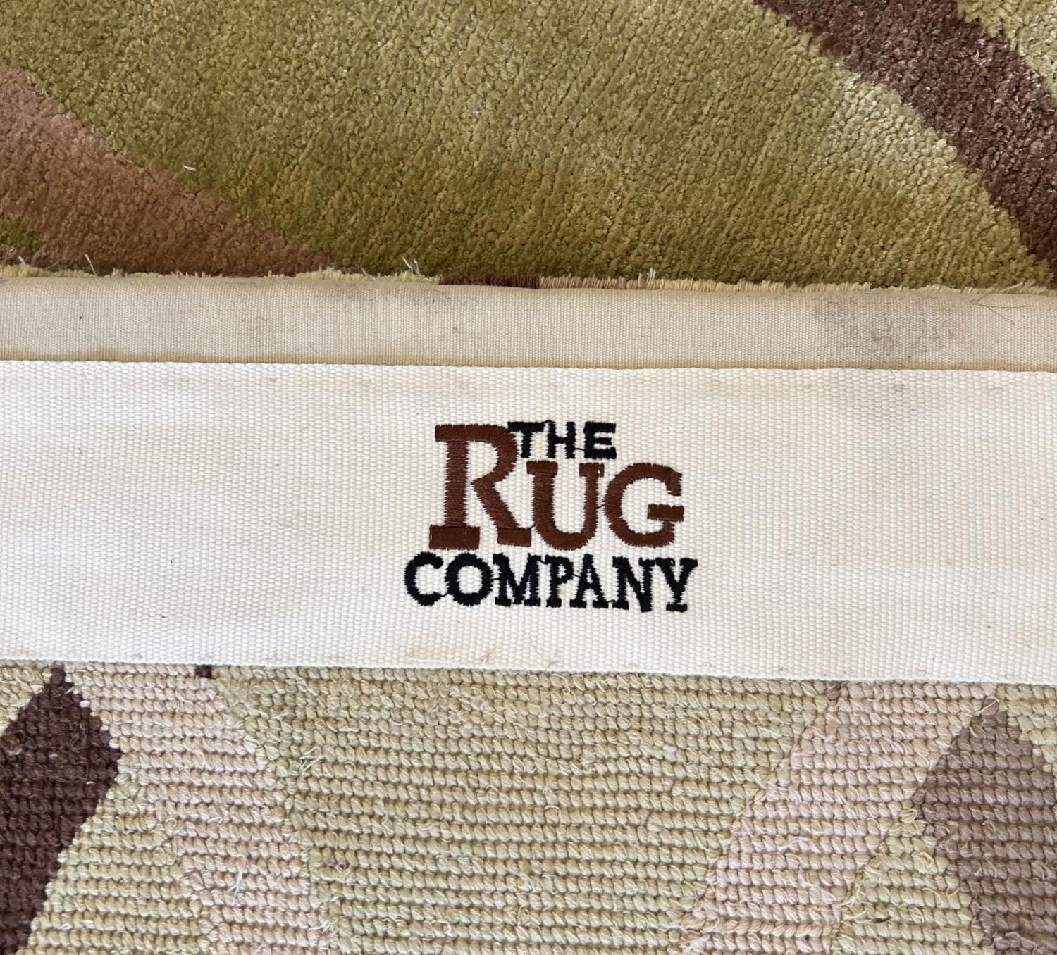 THE RUG COMPANY CARPET, 272cm x 182cm. - Image 4 of 5