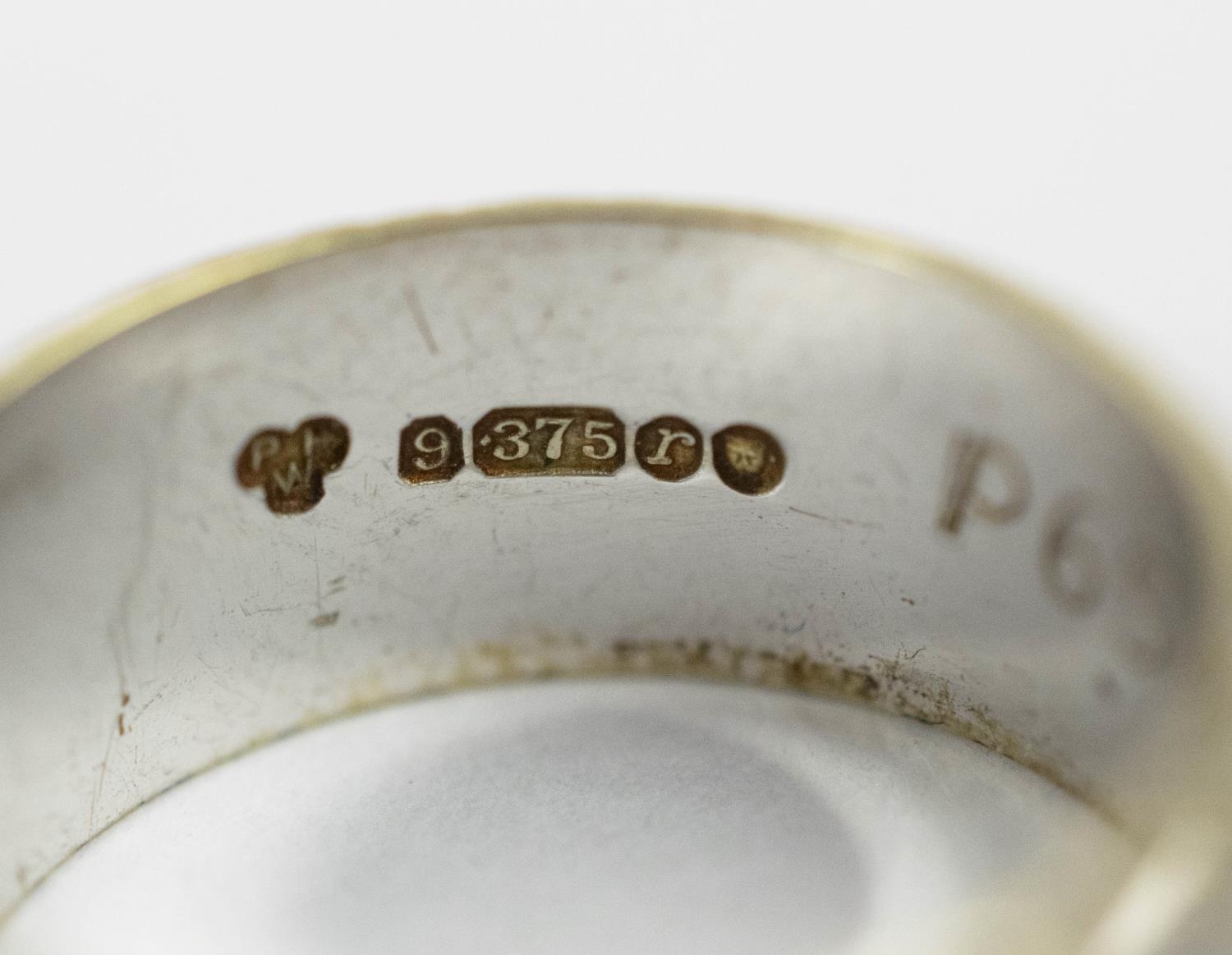 DRESS RINGS, three various, 9ct gold, comprising signet ring with inscription to back, ?All my love, - Image 14 of 17