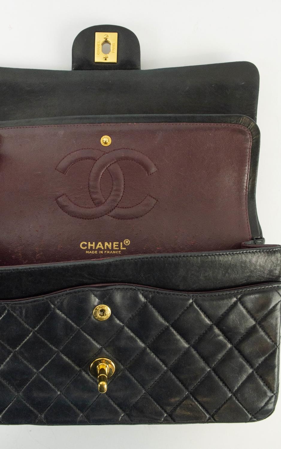 CHANEL FLAP BAG, with front double flap closure, quilted effect and gold hardware, chain and leather - Image 10 of 13