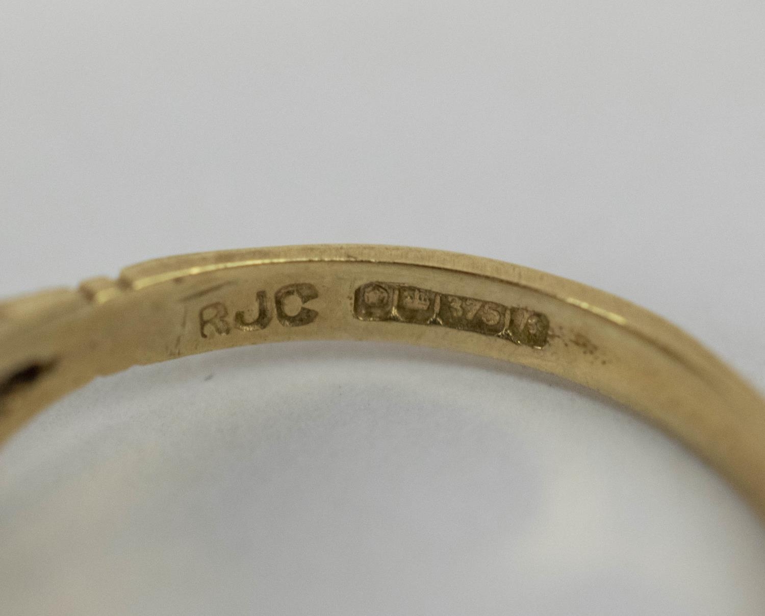 DRESS RINGS, three various, 9ct gold, comprising signet ring with inscription to back, ?All my love, - Image 5 of 17