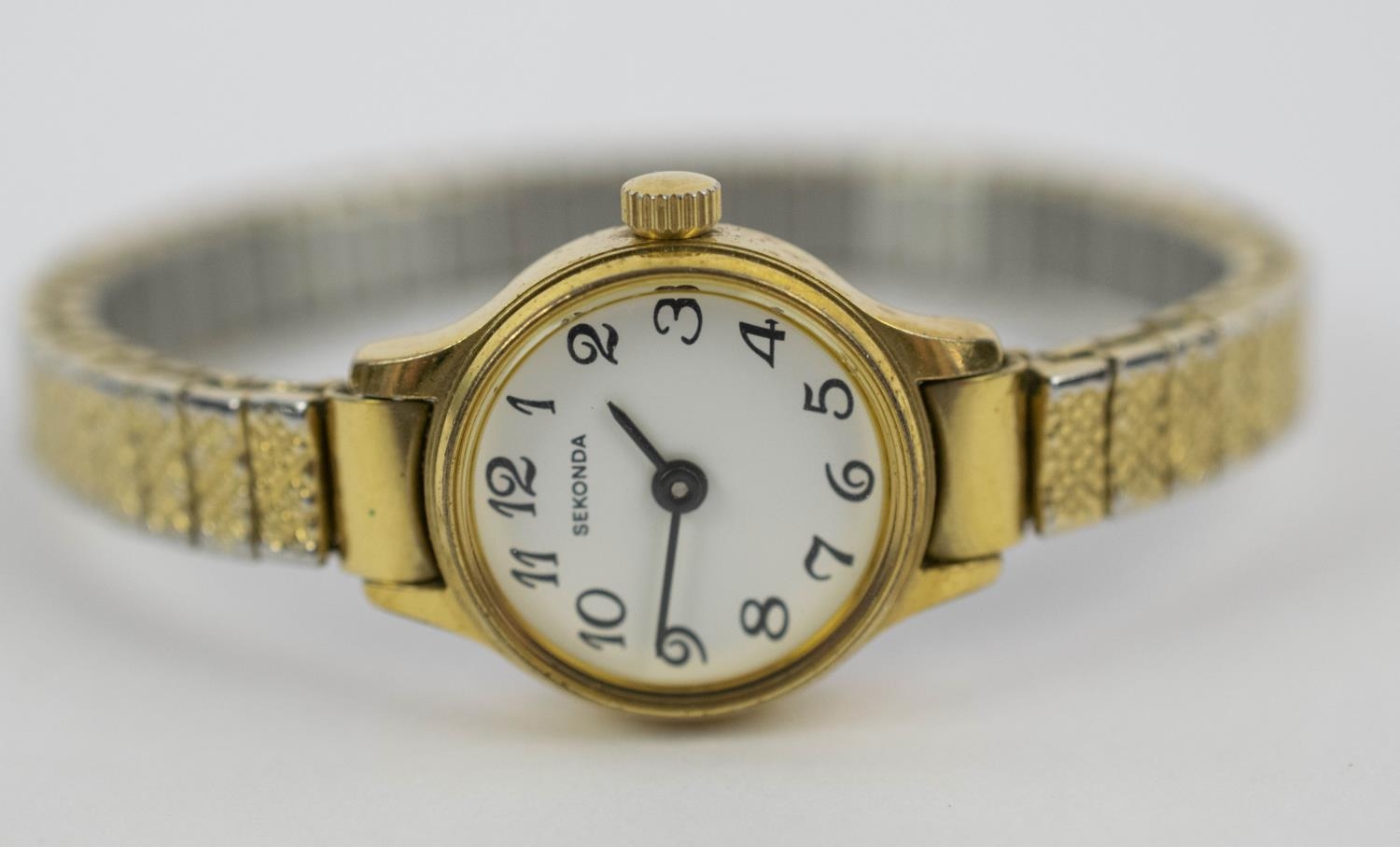 A SEKONDA YELLOW METAL WRISTWATCH, a 9ct gold Yeoman wristwatch with leather strap, a yellow metal - Image 9 of 14