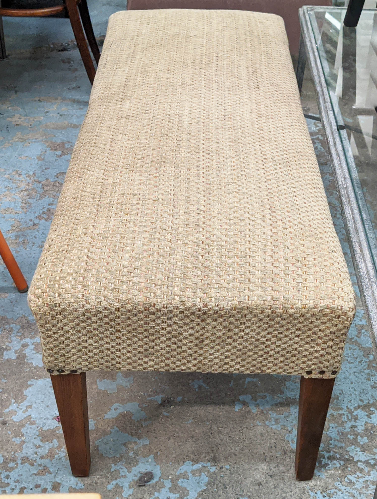 WINDOW SEAT, thick woven upholstery, studded detail, 125cm x 49cm x 49cm. - Bild 9 aus 9