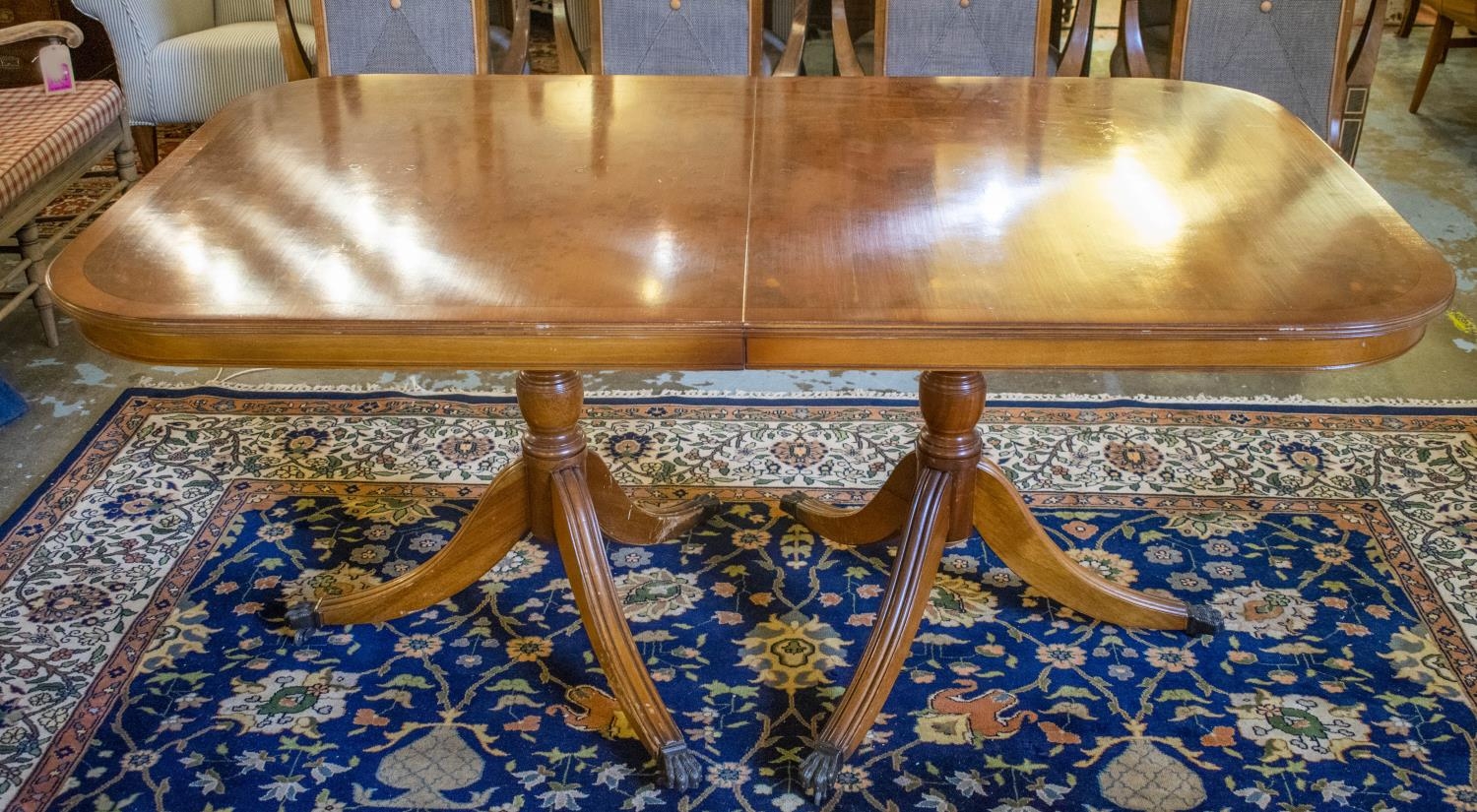 DINING TABLE, 76cm H x 100cm x 162cm L, 268cm extended, Georgian style yewwood with two extra leaves - Bild 6 aus 11