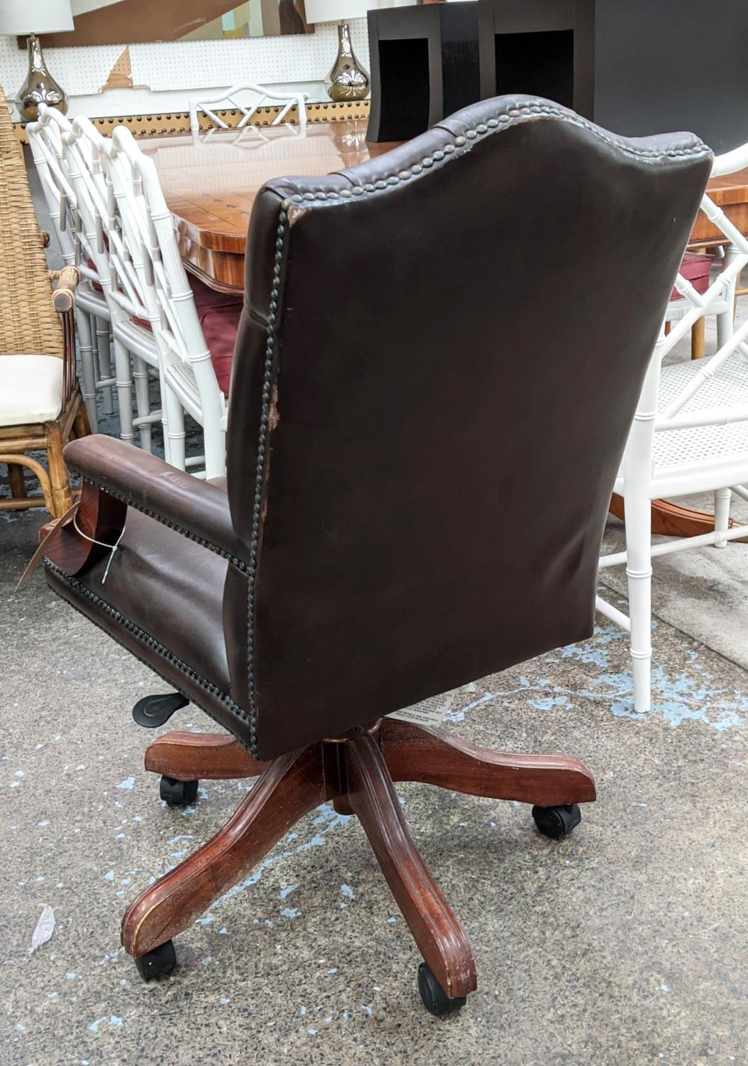 DESK CHAIR, brown leather, deep buttoned back, swivel action, mahogany finish, 100cm H x 56cm W x - Bild 12 aus 21