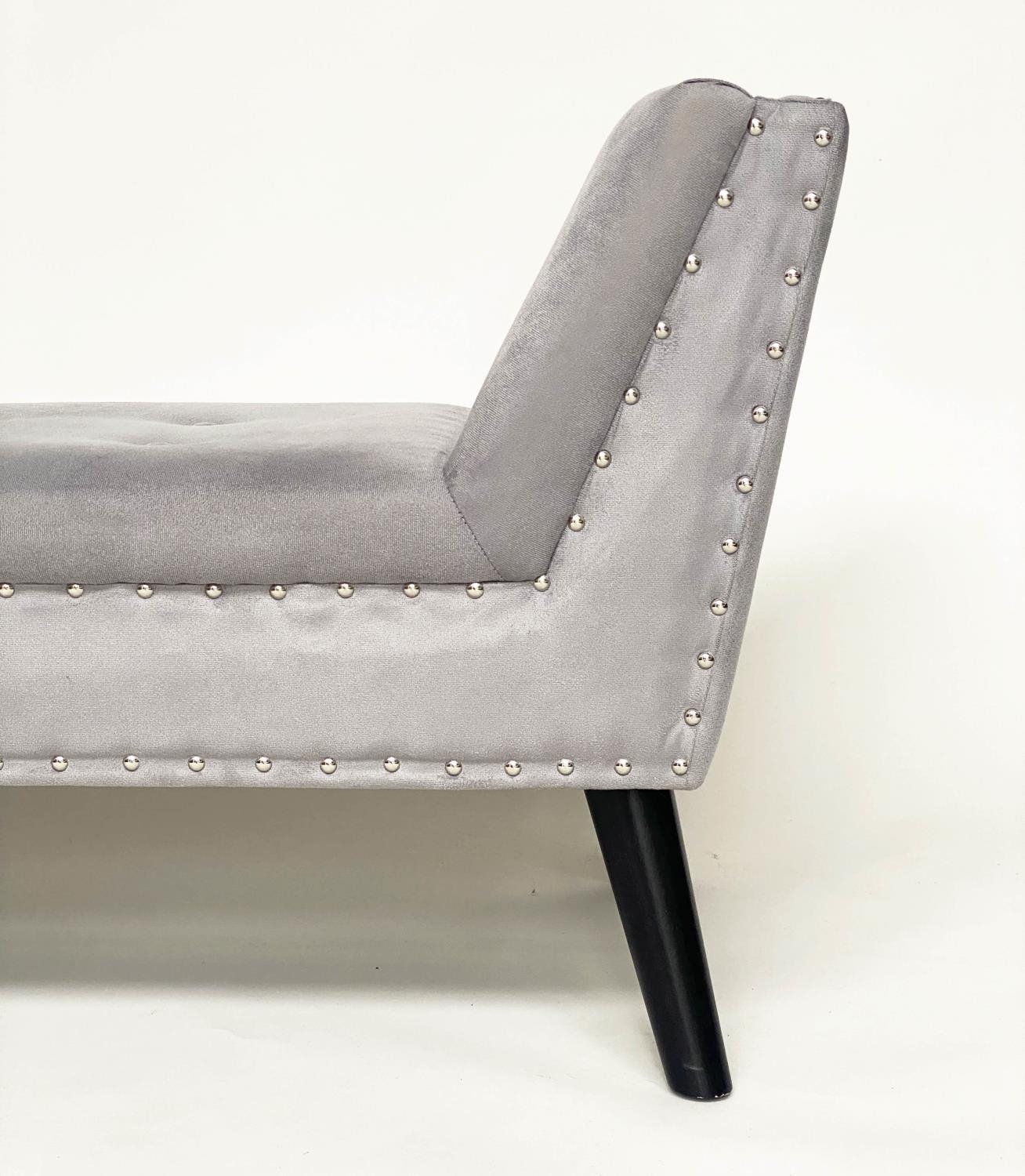 WINDOW SEAT, silver studded grey velvet, rectangular with raised arms and splay supports, 130cm W - Bild 4 aus 13