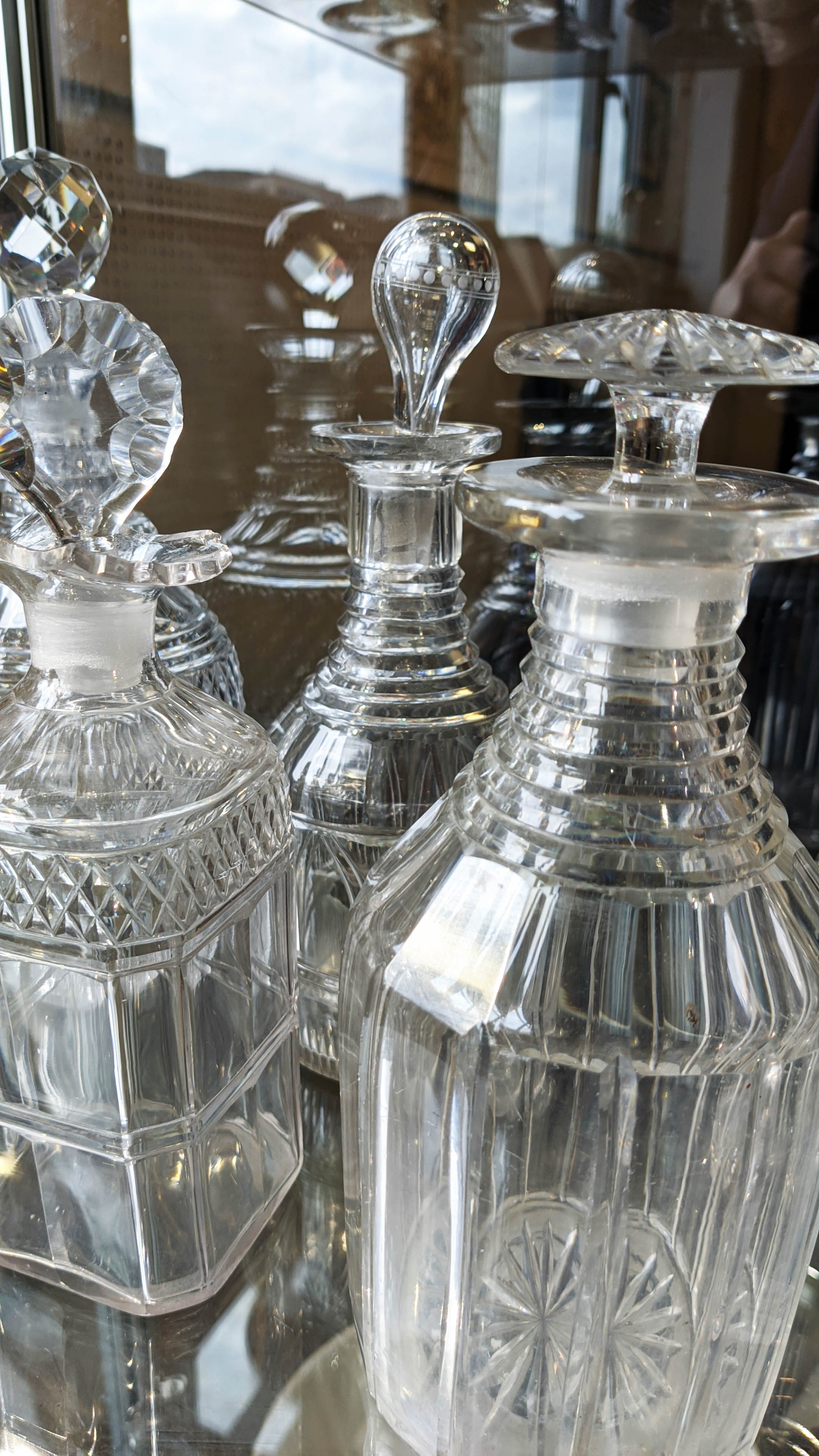 DECANTERS, a collection of ten, various cut glass decanters, early 19th century some with - Bild 6 aus 10