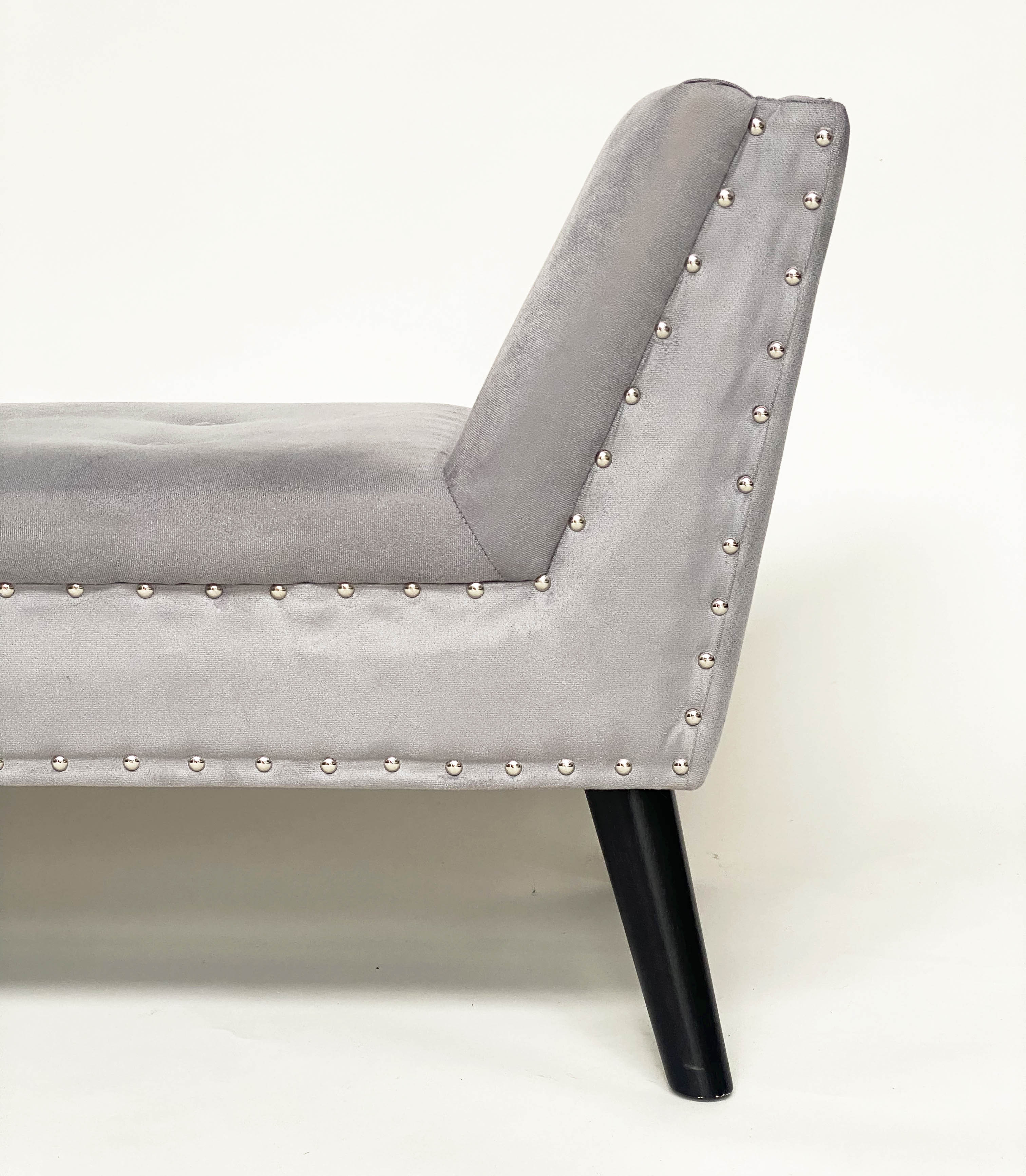 WINDOW SEAT, silver studded grey velvet, rectangular with raised arms and splay supports, 130cm W - Bild 5 aus 13