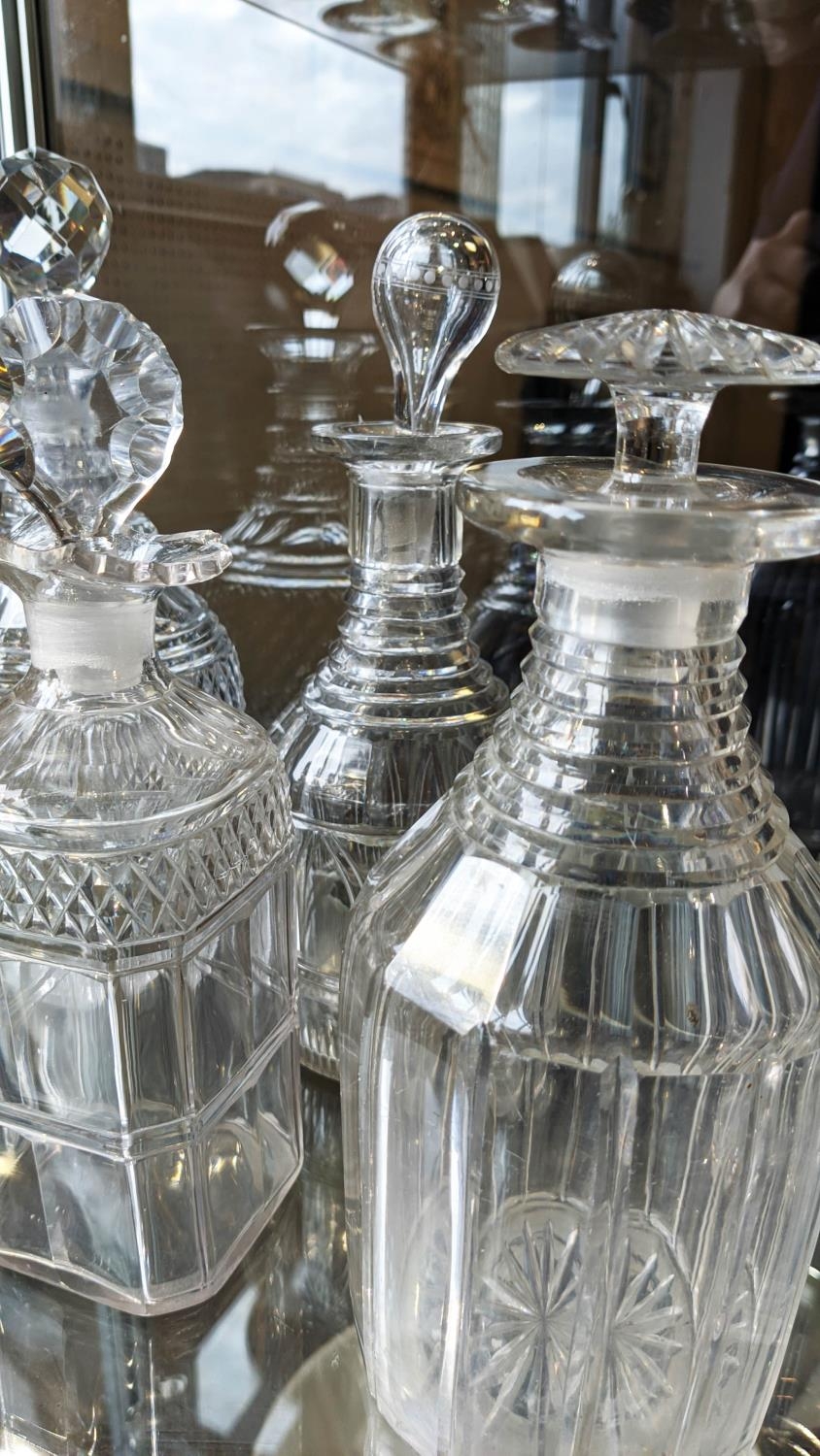 DECANTERS, a collection of ten, various cut glass decanters, early 19th century some with - Bild 5 aus 10