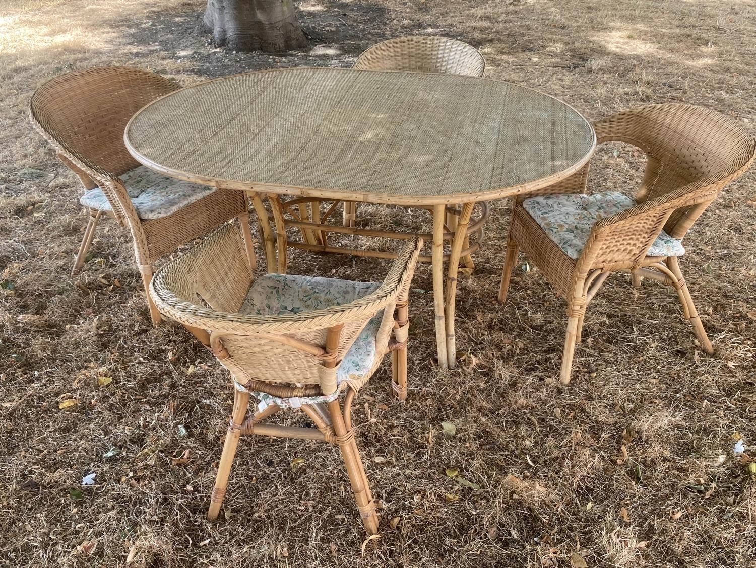 BAMBOO CENTRE/PICNIC TABLE AND CHAIRS, 1950s oval wicker panelled, bamboo framed and cane bound with - Bild 3 aus 3