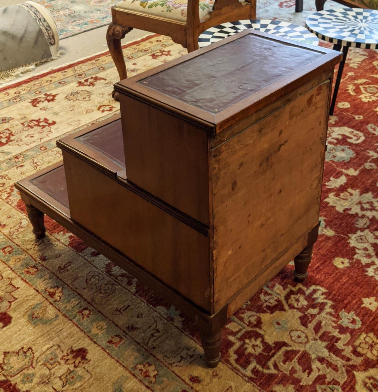 BED STEPS 46cm x 79cm x 70cm H, George IV mahogany with red leather steps and pull out ceramic - Image 4 of 6