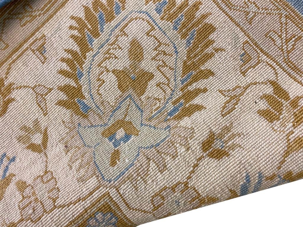 VINTAGE OUSHAK DESIGN CARPET, 360cm x 270cm. - Bild 2 aus 3