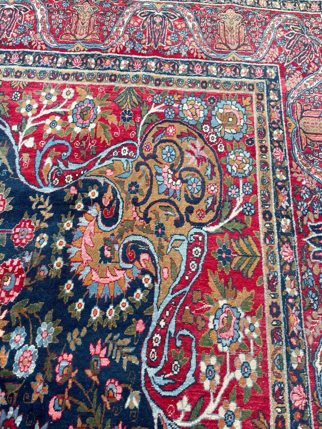 ANTIQUE KERMAN LAVER CARPET, 510cm x 315cm. - Bild 4 aus 5