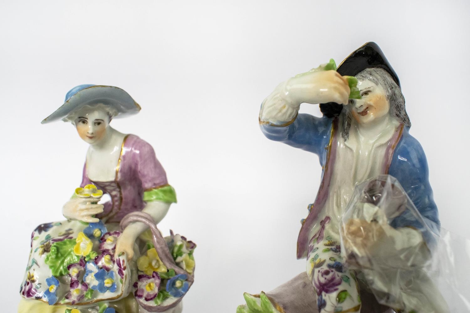 BOW PORCELAIN FIGURES, late 18th century Rococo, a lady with a basket of flowers and a gentleman - Image 4 of 6