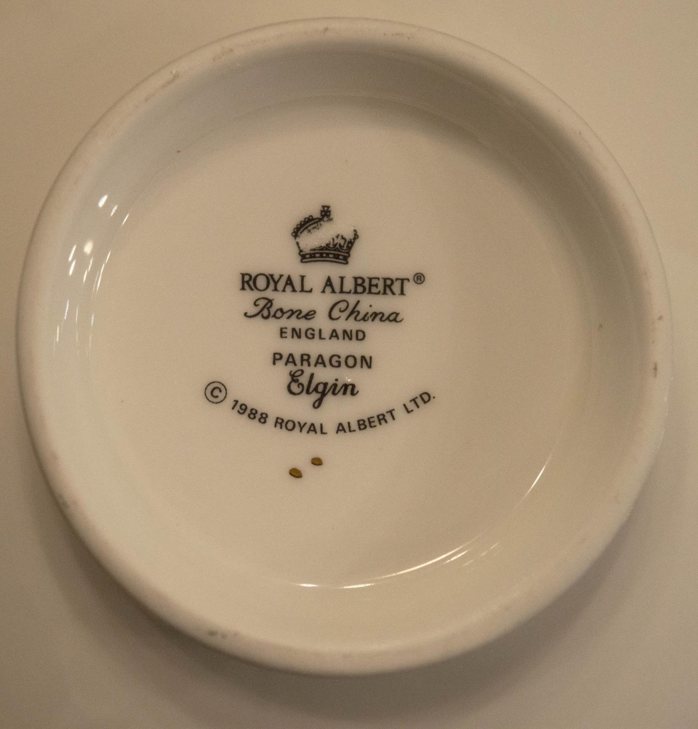 PART DINNER SERVICE, Royal Albert Paragon Elgin, including three tureens, soup bowls, serving - Image 5 of 5