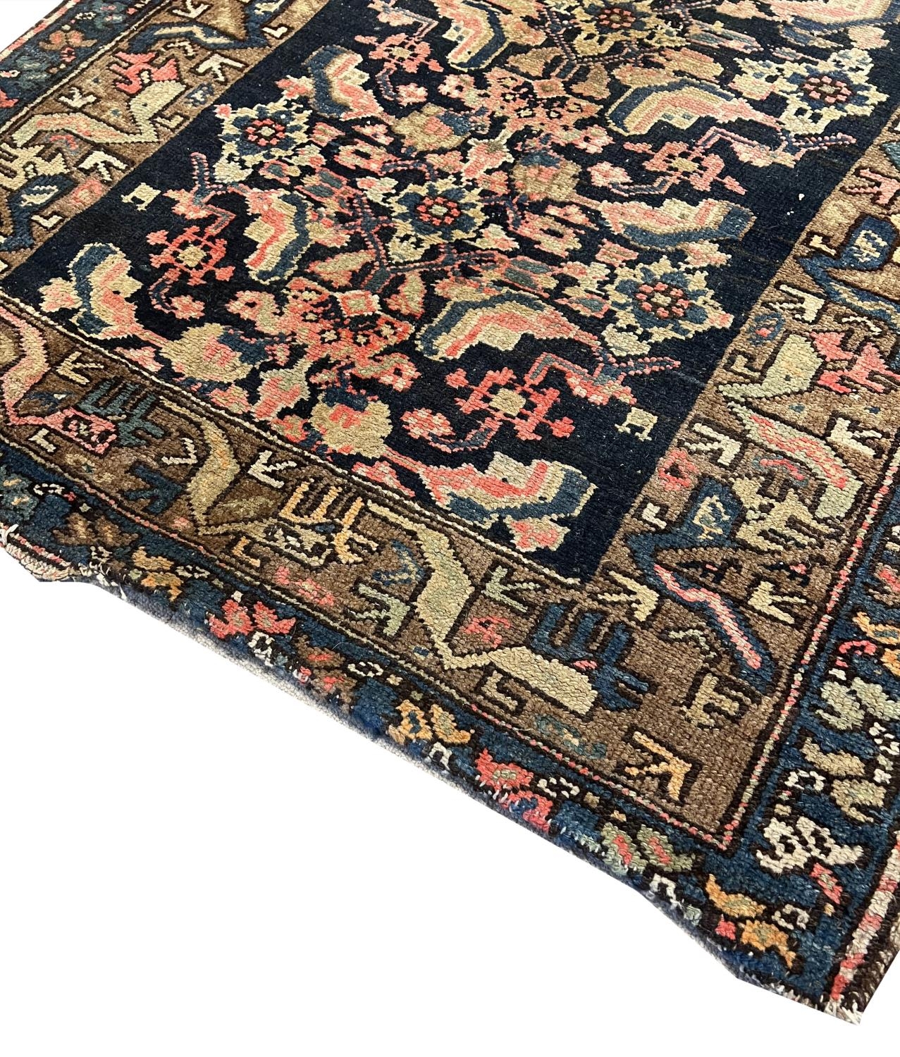 ANTIQUE CAUCASIAN RUNNER, 308cm x 114cm. - Image 4 of 5