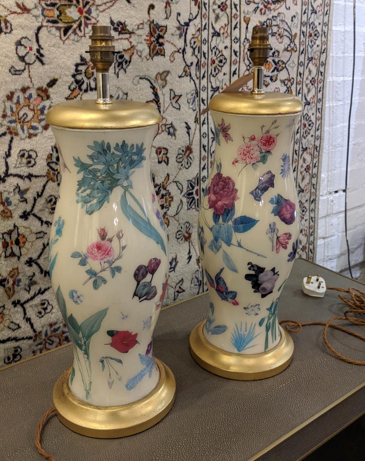 TABLE LAMPS, a pair, each base 46cm H in a floral and gilt design. (2) - Image 2 of 4