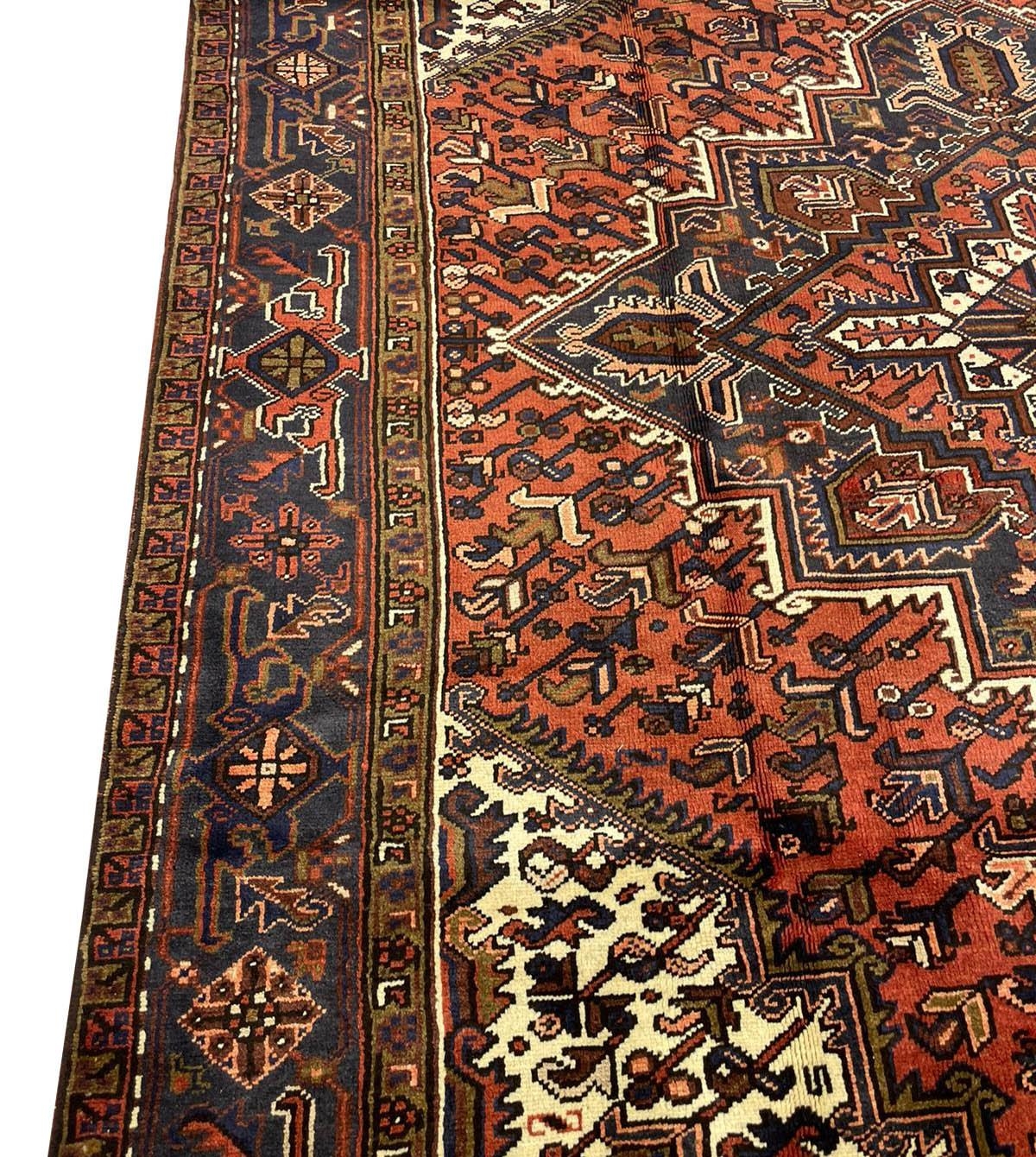 PERSIAN HERIZ CARPET, 335cm x 235cm. - Image 3 of 4