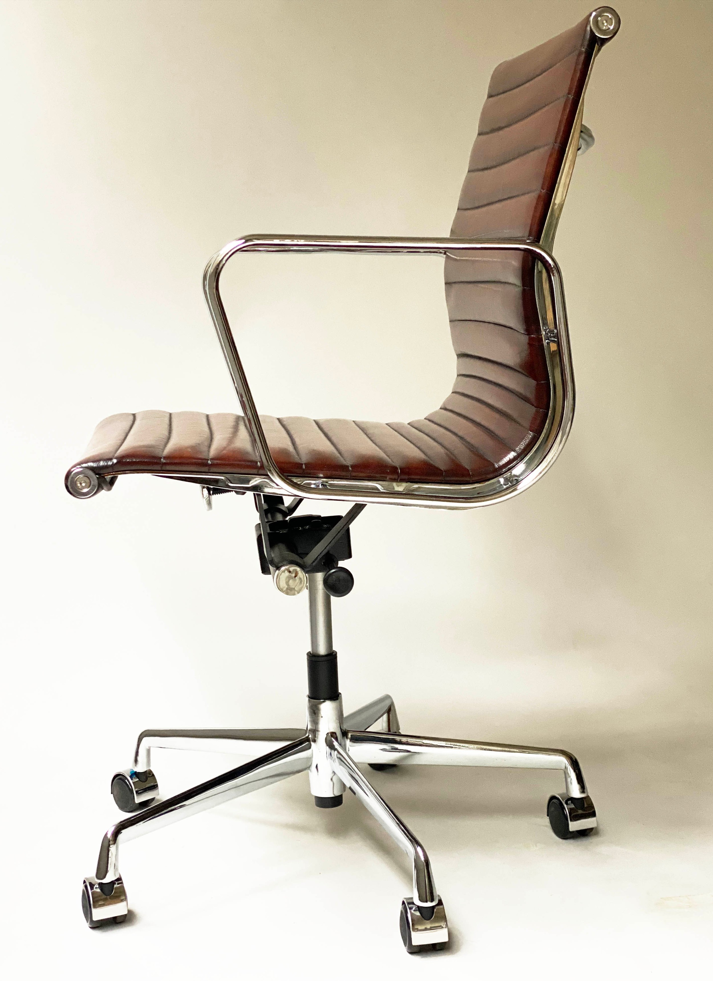 REVOLVING DESK CHAIR, Charles and Ray Eames inspired with ribbed mid brown tan leather seat - Image 3 of 6