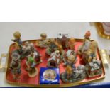 TRAY WITH VARIOUS HUMMEL FIGURINES, BESWICK BIRD ORNAMENT