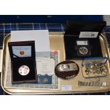 TRAY WITH COINAGE, COSTUME JEWELLERY ETC