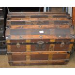 VINTAGE WOODEN TRUNK