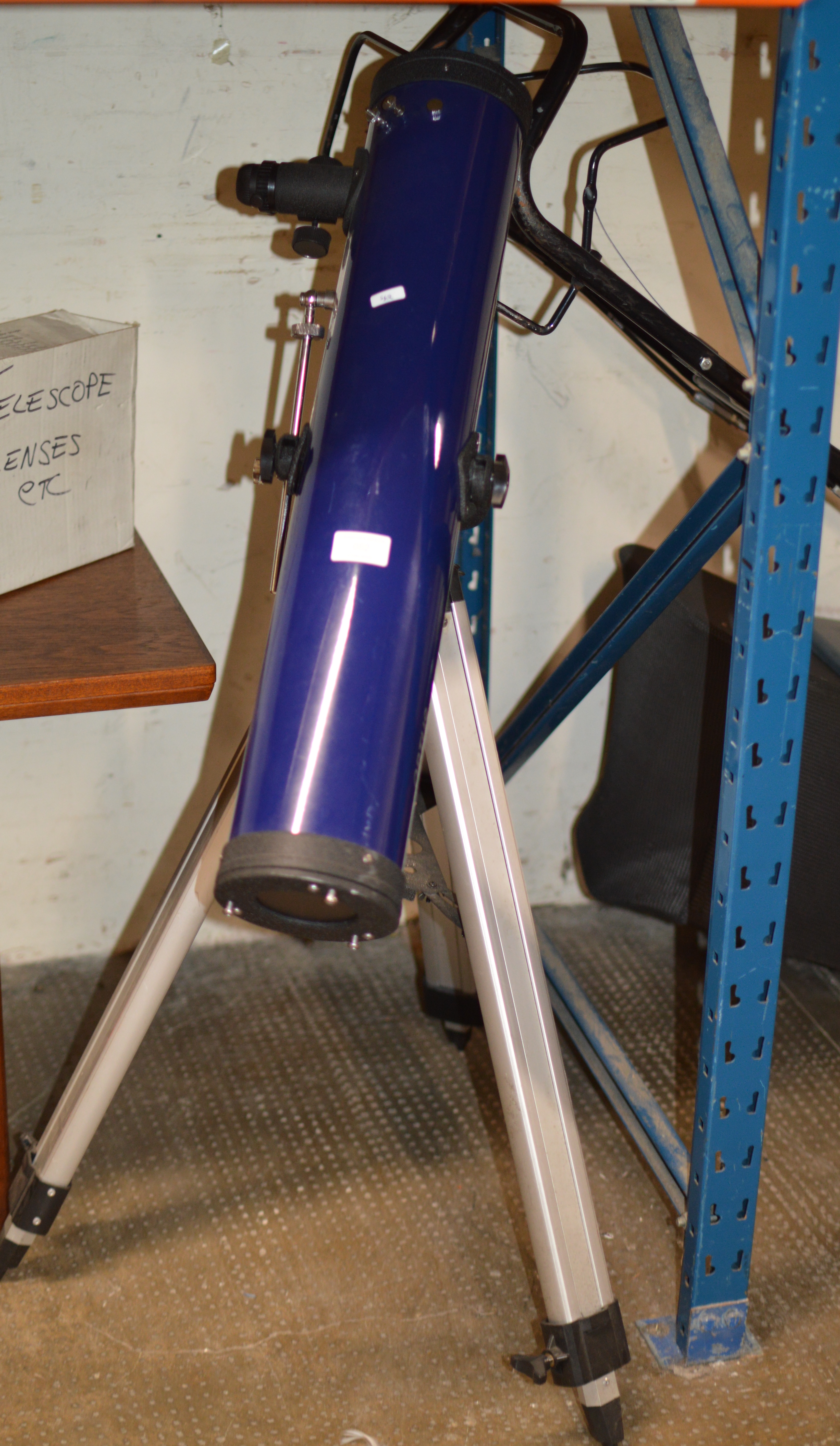 OPTUS TELESCOPE WITH TRIPOD STAND