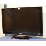 PANASONIC 37" LCD TV WITH REMOTE CONTROL
