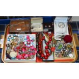 TRAY WITH A LARGE QUANTITY OF VARIOUS COSTUME JEWELLERY, VARIOUS BEADS, CHAINS, BROOCHES, WRIST