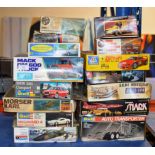 15 VARIOUS VINTAGE BOXED MODEL KITS, REVELL, MONOGRAM, AIRFIX ETC