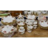 QUANTITY ROYAL ALBERT OLD COUNTRY ROSE TEA & DINNER WARE