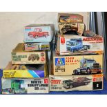 10 VARIOUS VINTAGE BOXED MODEL KITS, ITALERI, REVELL ETC