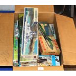 VARIOUS BOXED VINTAGE MODEL KITS