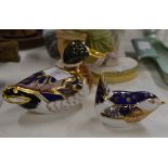 2 ROYAL CROWN DERBY BIRD PAPER WEIGHT ORNAMENTS