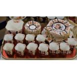 TRAY WITH QUANTITY IMARI PATTERN TEA WARE