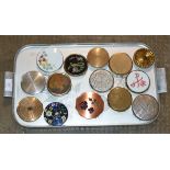 TRAY WITH 14 VARIOUS POWDER COMPACTS