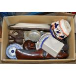 BOX WITH VARIOUS DISPLAY PLATES, MODERN GINGER JARS, DECORATIVE AFRICAN STYLE MASK DISPLAYS ETC