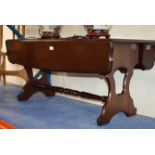 REPRODUCTION MAHOGANY DROP LEAF COFFEE TABLE