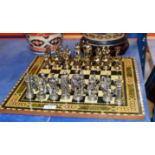 DECORATIVE CHESS SET