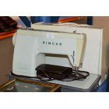 VINTAGE SINGER SEWING MACHINE