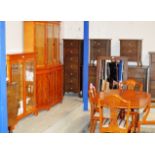 7 PIECE REPRODUCTION YEW WOOD DINING ROOM SUITE COMPRISING TABLE, 4 CHAIRS, DISPLAY UNIT & DOUBLE