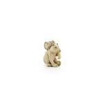 Netsuke raffigurante volpe con tamburo