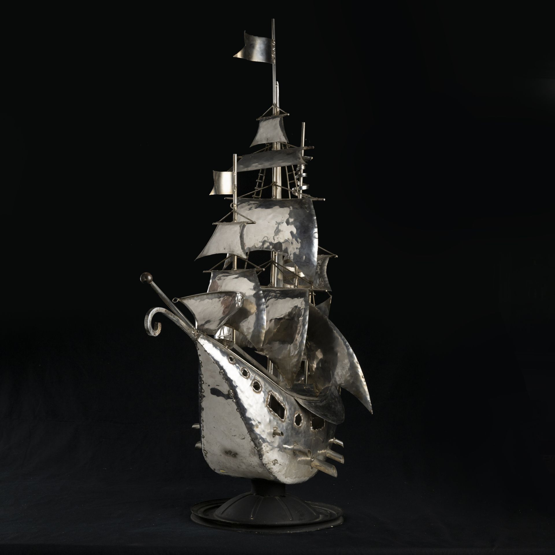 Modello di veliero in metallo argentato - Image 2 of 5