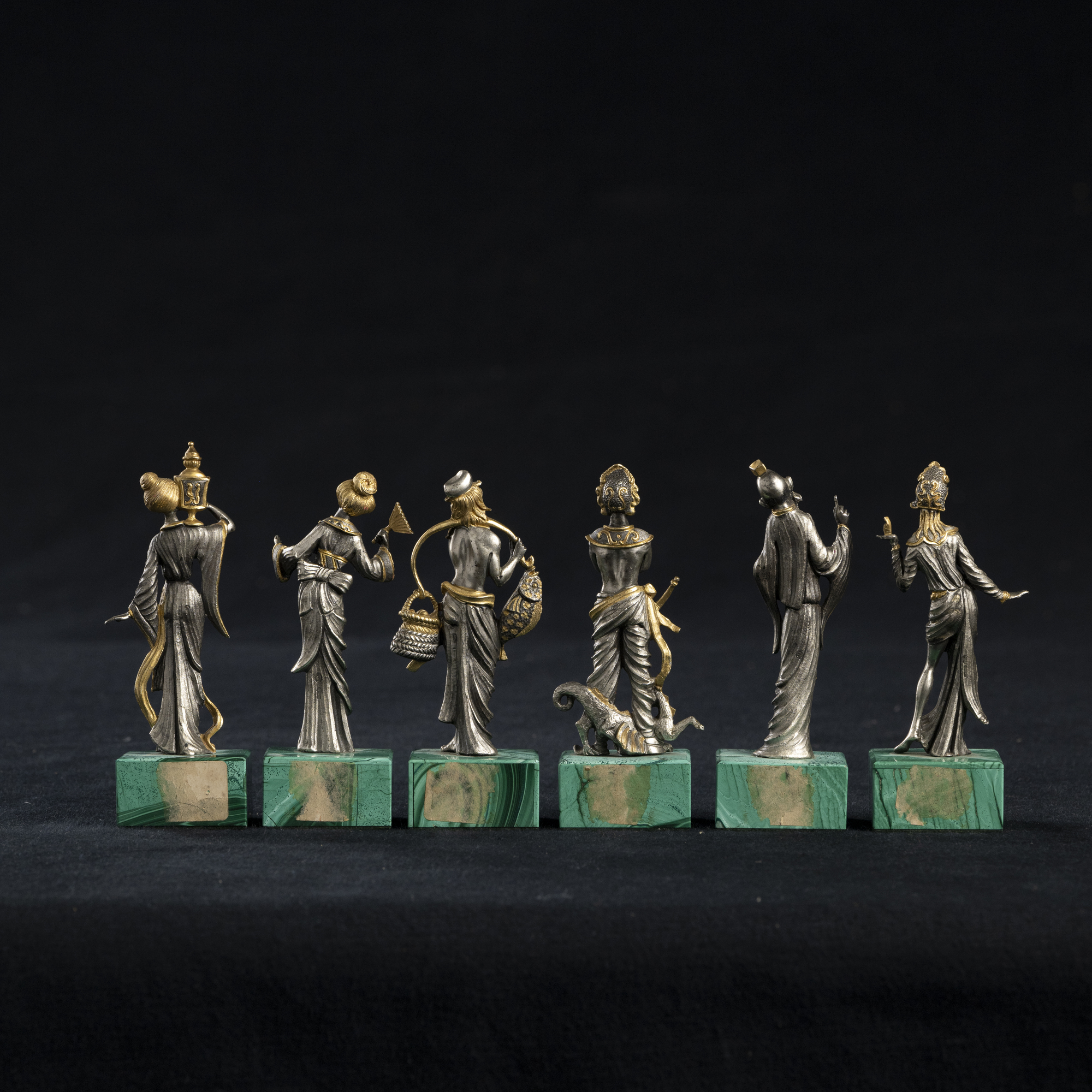 Gruppo di sei figure orientali in argento - Image 2 of 4