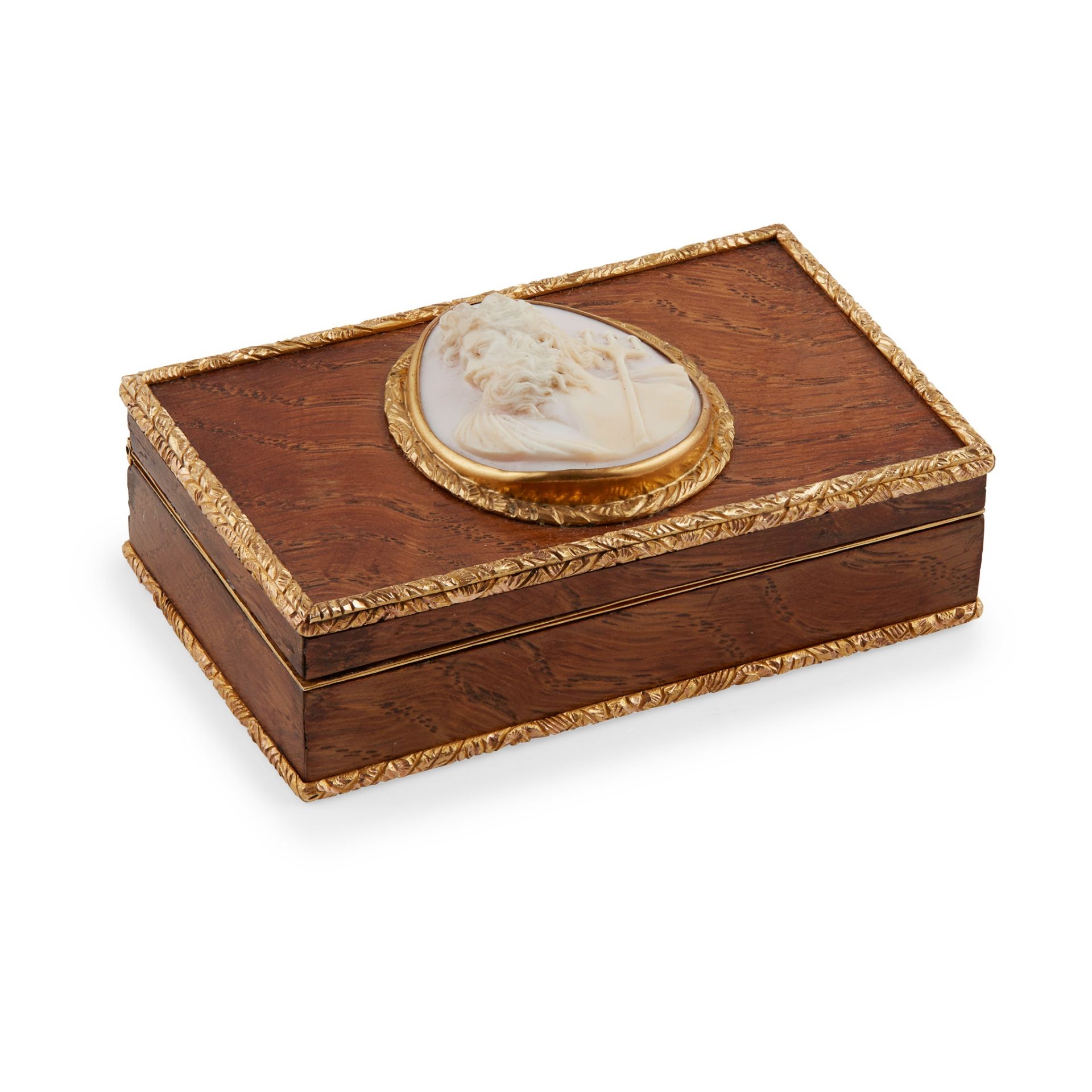 An early 19th-Century French yew wood snuff box