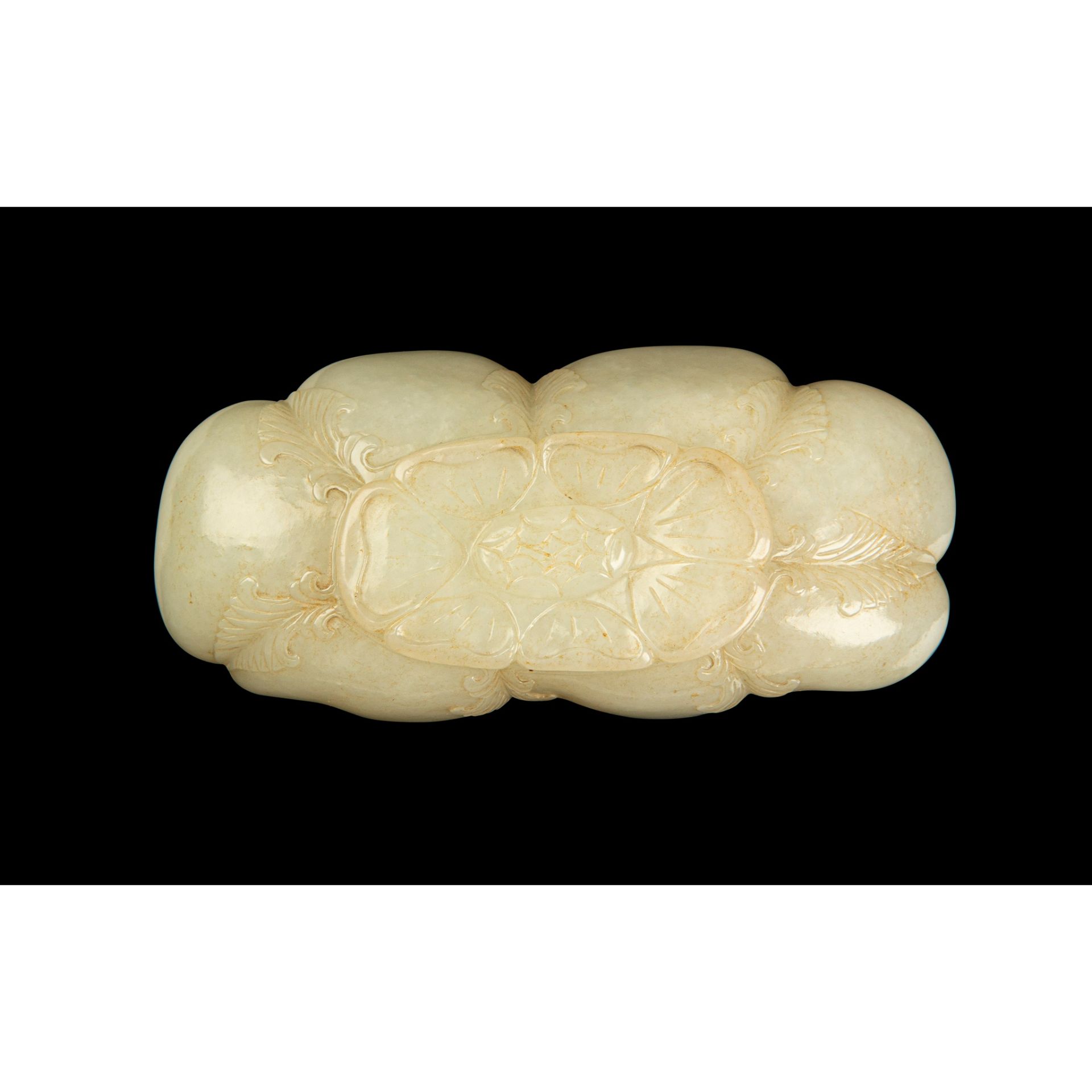 WHITE JADE FOLIATED BRUSH WASHER QING DYNASTY, 18TH-19TH CENTURY - Image 2 of 2