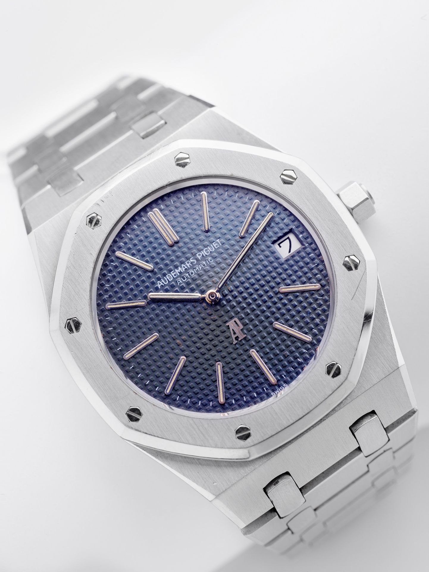 Audemars Piguet: a rare Royal Oak wrist watch - Bild 2 aus 3