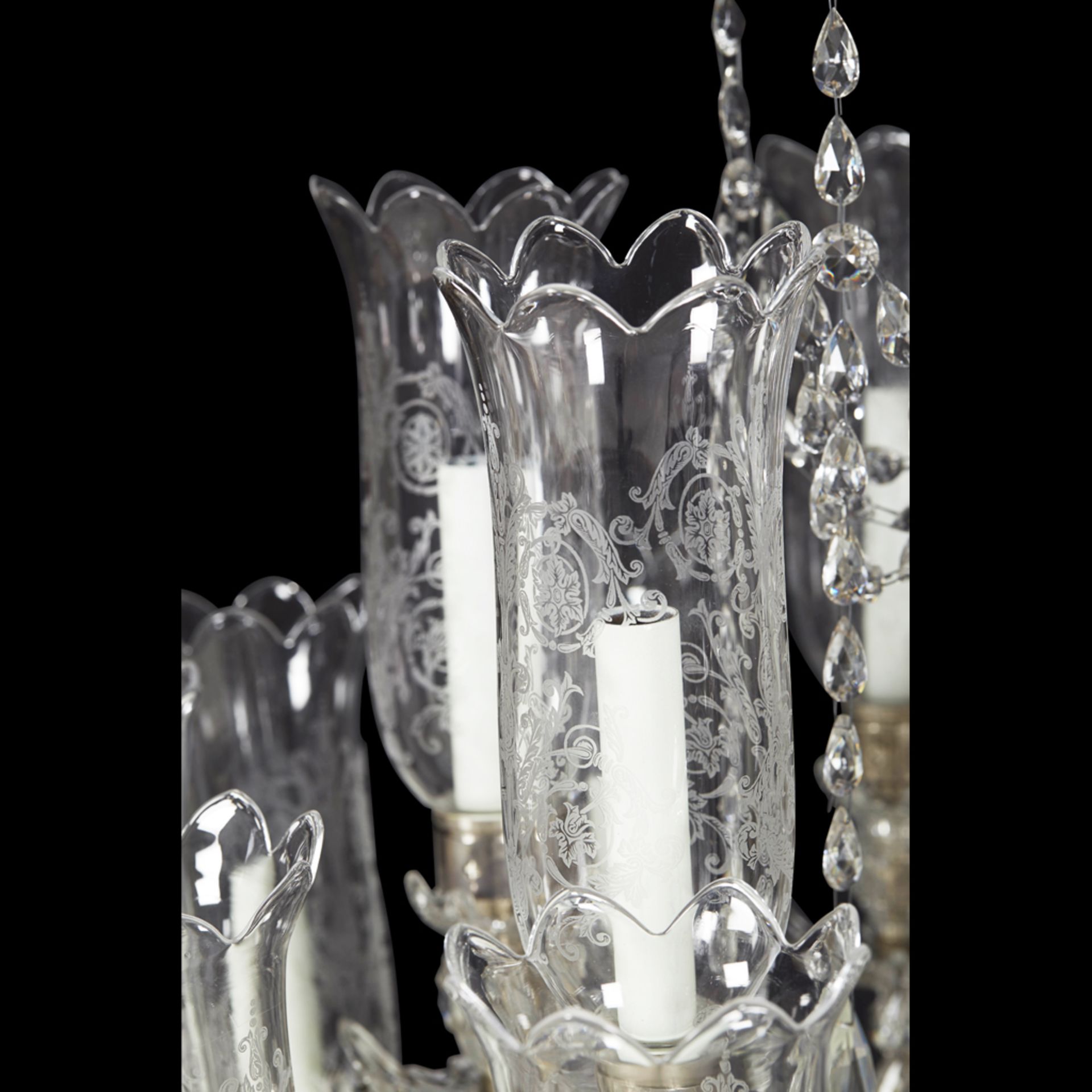 BACCARAT EIGHTEEN-LIGHT GLASS CHANDELIER EARLY 20TH CENTURY - Image 3 of 7