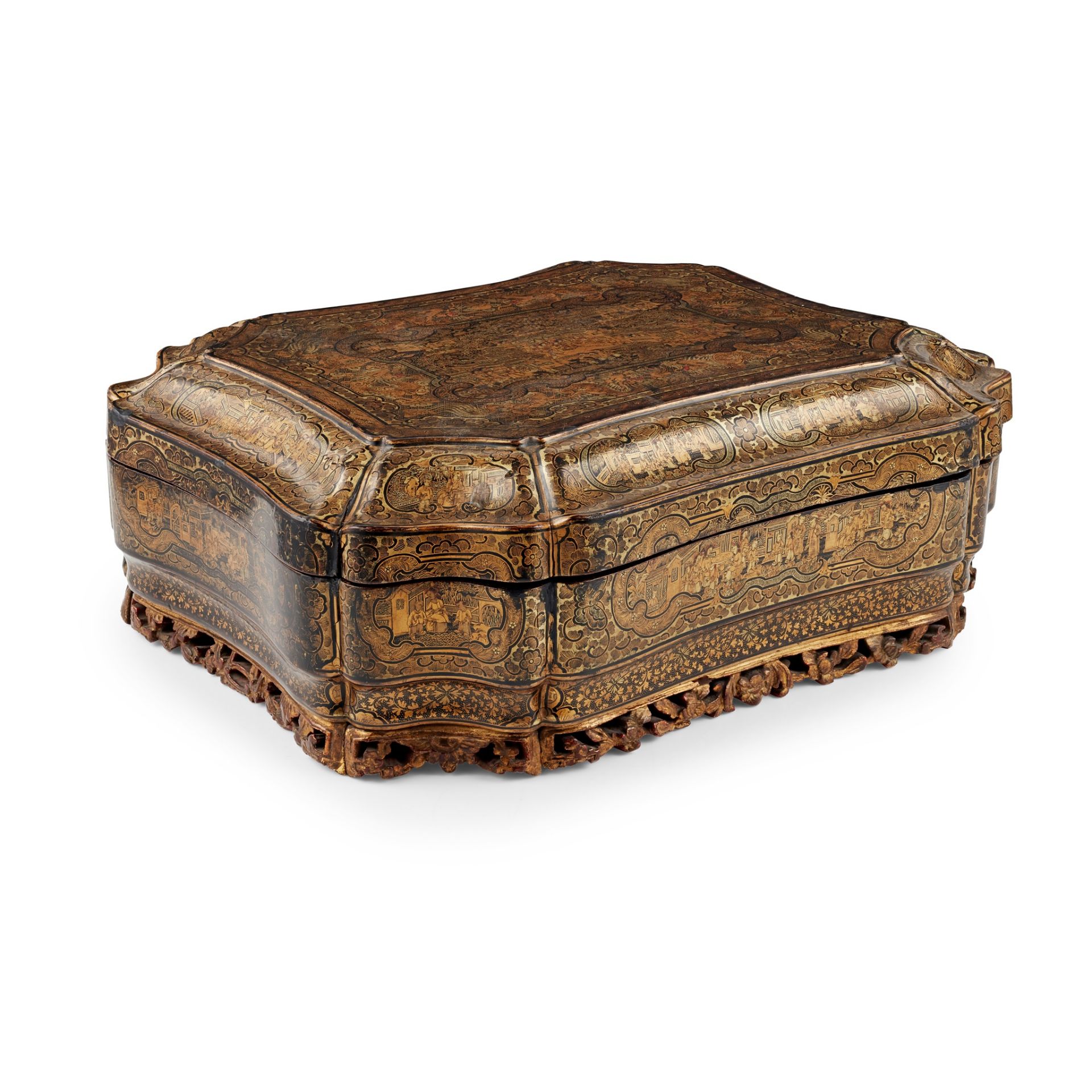 EXPORT GILT AND BLACK LACQUERED GAMES BOX QING DYNASTY, 19TH CENTURY - Image 2 of 4