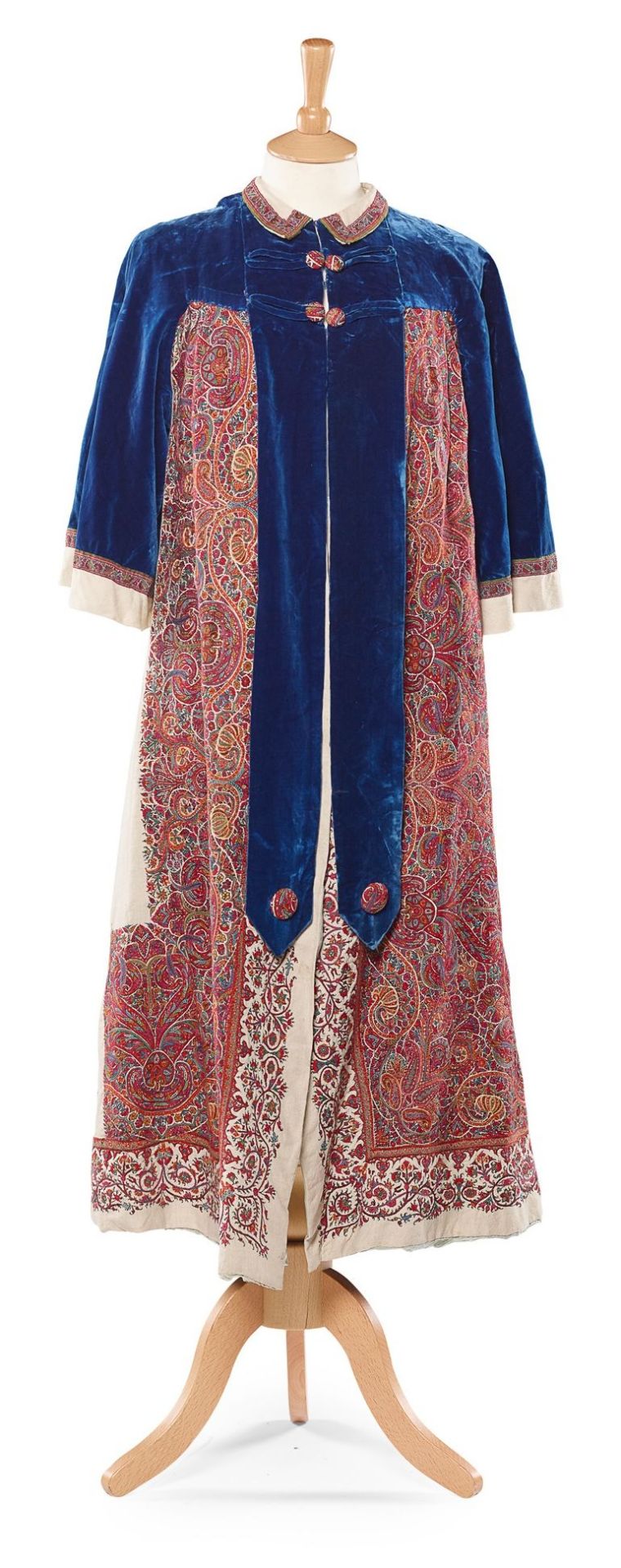 ENGLISH EMBROIDERED SHAWL COAT, MID-19TH CENTURY