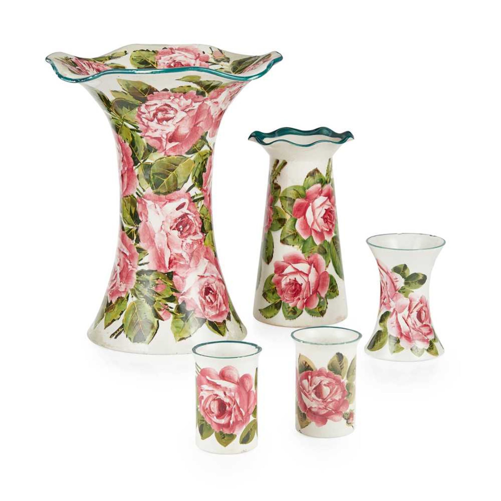 A GROUP OF WEMYSS WARES 'CABBAGE ROSES' PATTERN, EARLY 20TH CENTURY